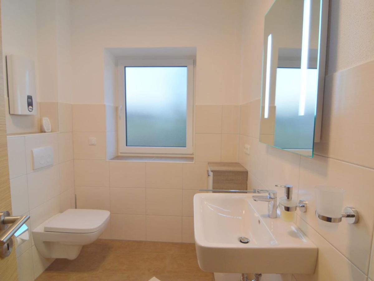 Lovely Modern Apartment With Private Terrace Ellscheid Екстериор снимка