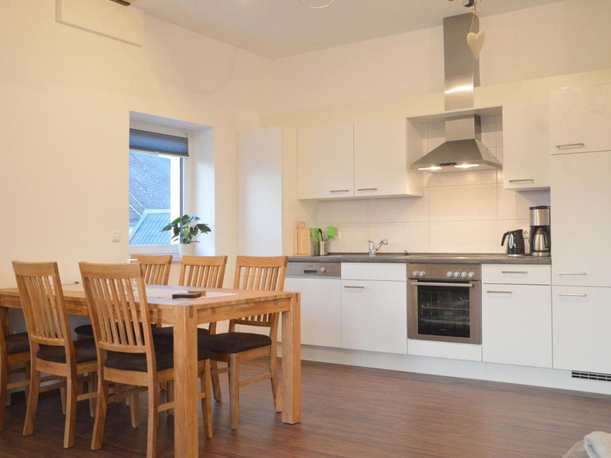 Lovely Modern Apartment With Private Terrace Ellscheid Екстериор снимка
